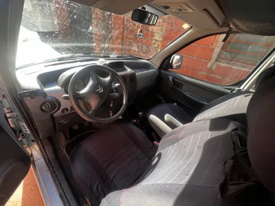 Citroen berlingo 1.9 2006 - 196.715km 