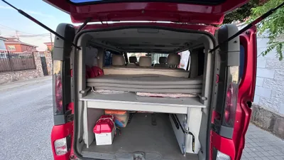 Opel Vivaro camperizada 