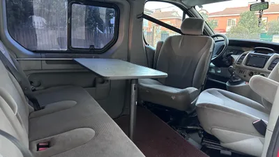 Opel Vivaro camperizada 
