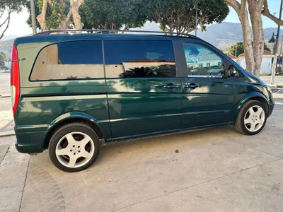 Mercedes-Benz Viano del año 2004, de uso particular, con 226.000 kilómetros e ITV recién pasada.