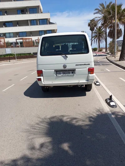 Wolskwagen Caravelle 