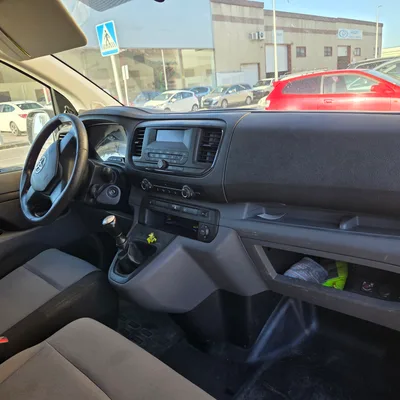 Vendo Toyota Proace furgón (versión Business) 