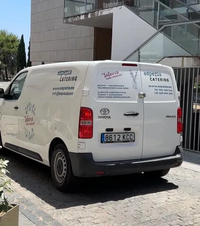 Vendo Toyota Proace furgón (versión Business) 